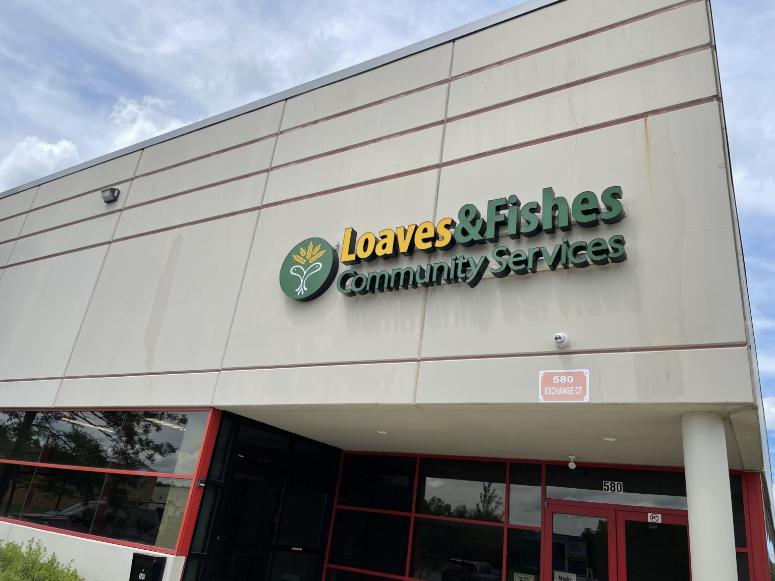 About Loaves & Fishes Naperville and DuPage County Food Assistance